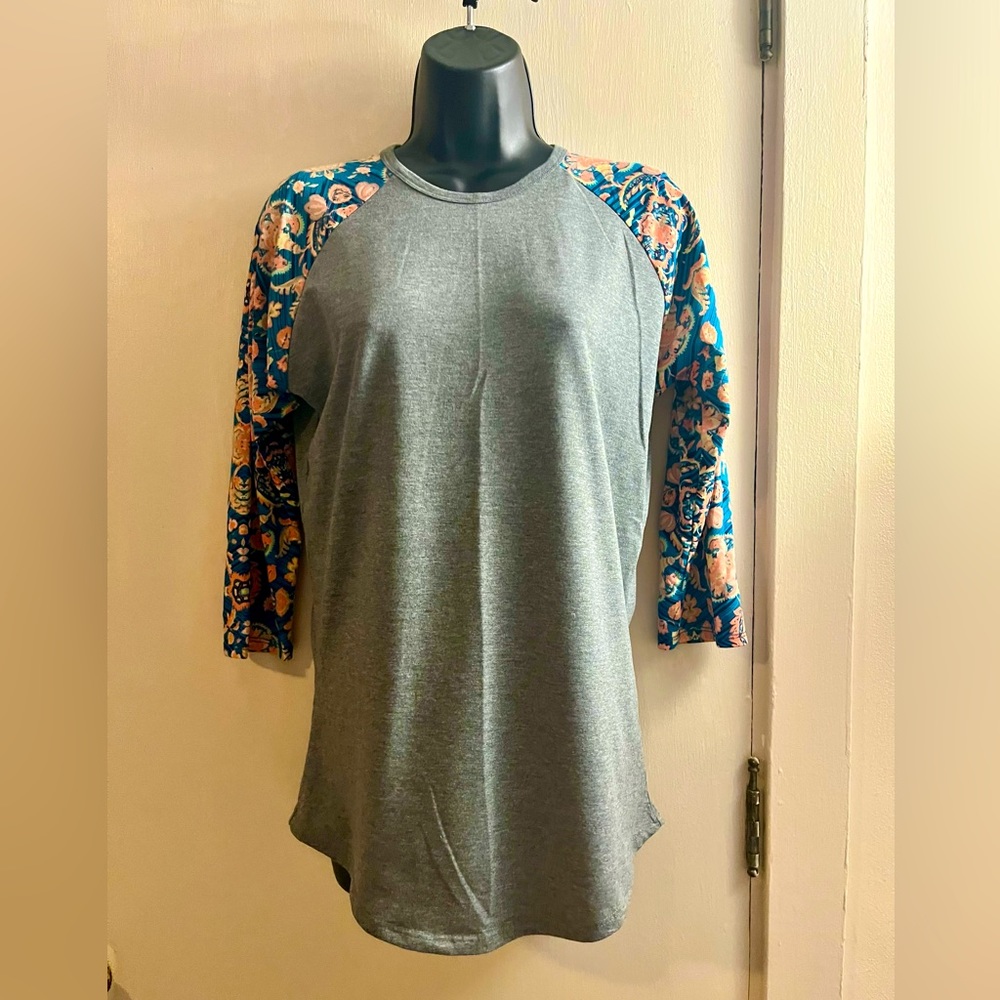 LulaRoe “Randy” 3/4 Sleeve Tee